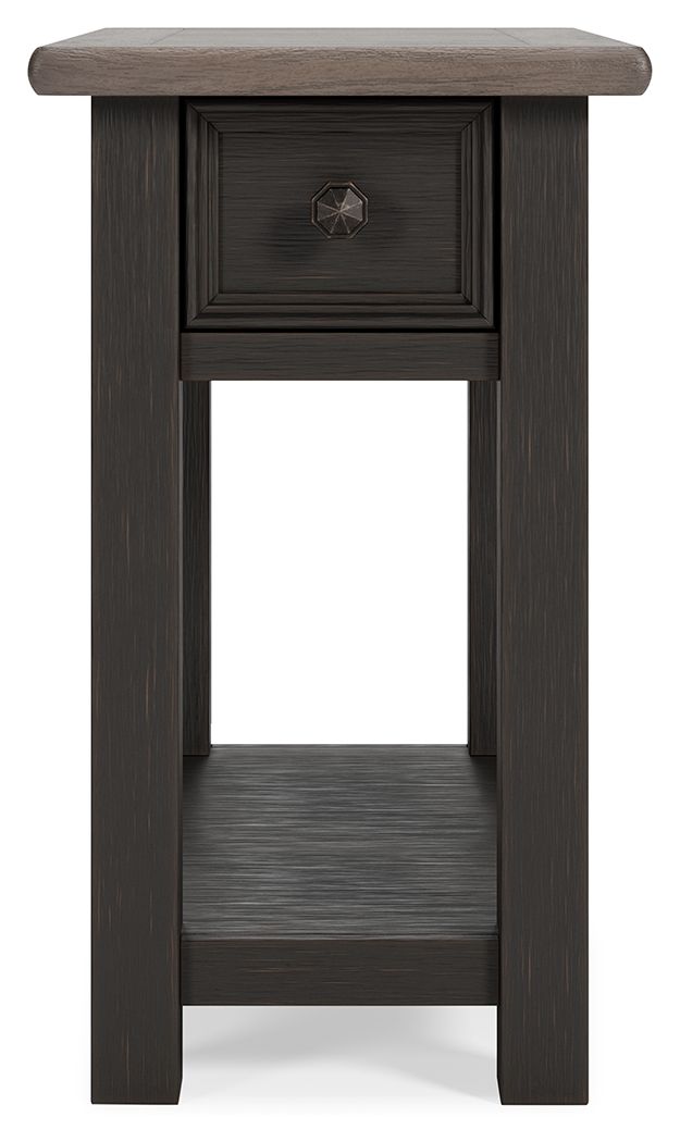 Tyler Creek - Black / Gray - Chair Side End Table