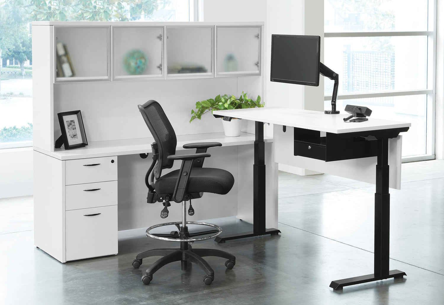 Office Chairs & Workstations