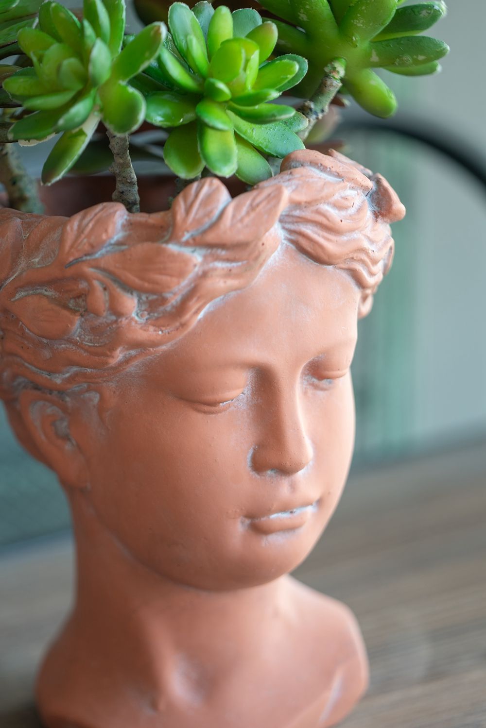 Planters & Vases