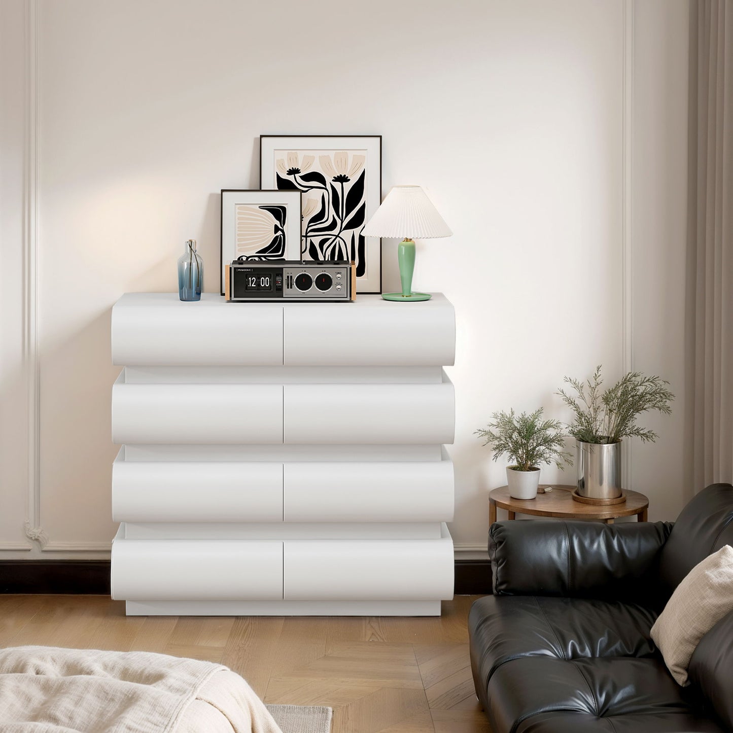 Minimalist Handle Less 8 Drawer Dresser With Wide Storage