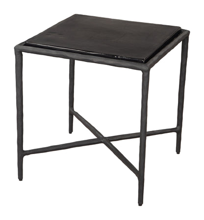 Cloe - Table