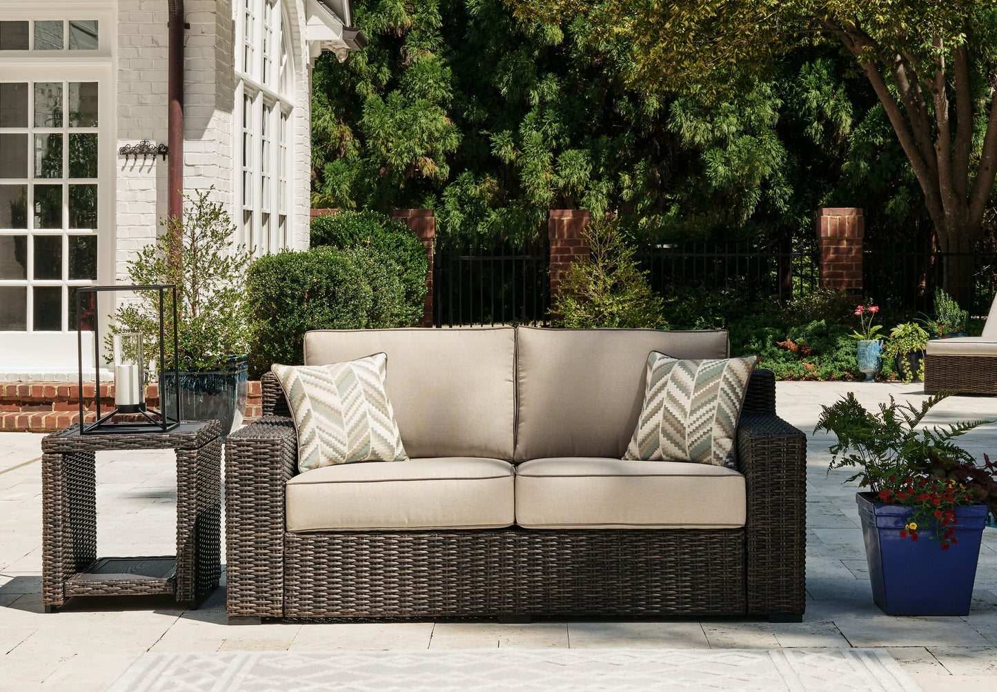 Coastline Bay - Brown - Loveseat W/Cushion