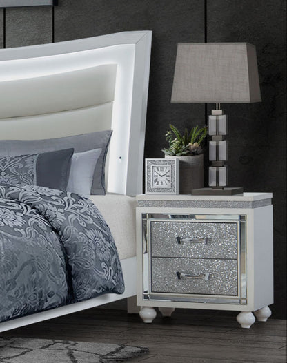 Maloise - Nightstand - White