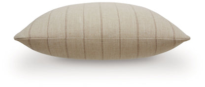 Valwick - Pillow