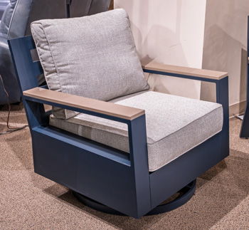 Mabry Shores - Swivel Glider Chair With Cushion - Blue