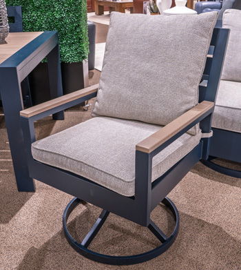 Mabry Shores - Swivel Chair With Cushion (Set of 2) - Blue