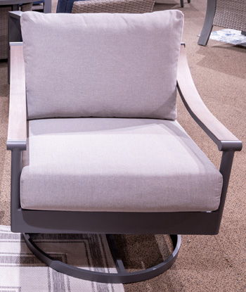 North Island - Swivel Lounge With Cushion - Gray
