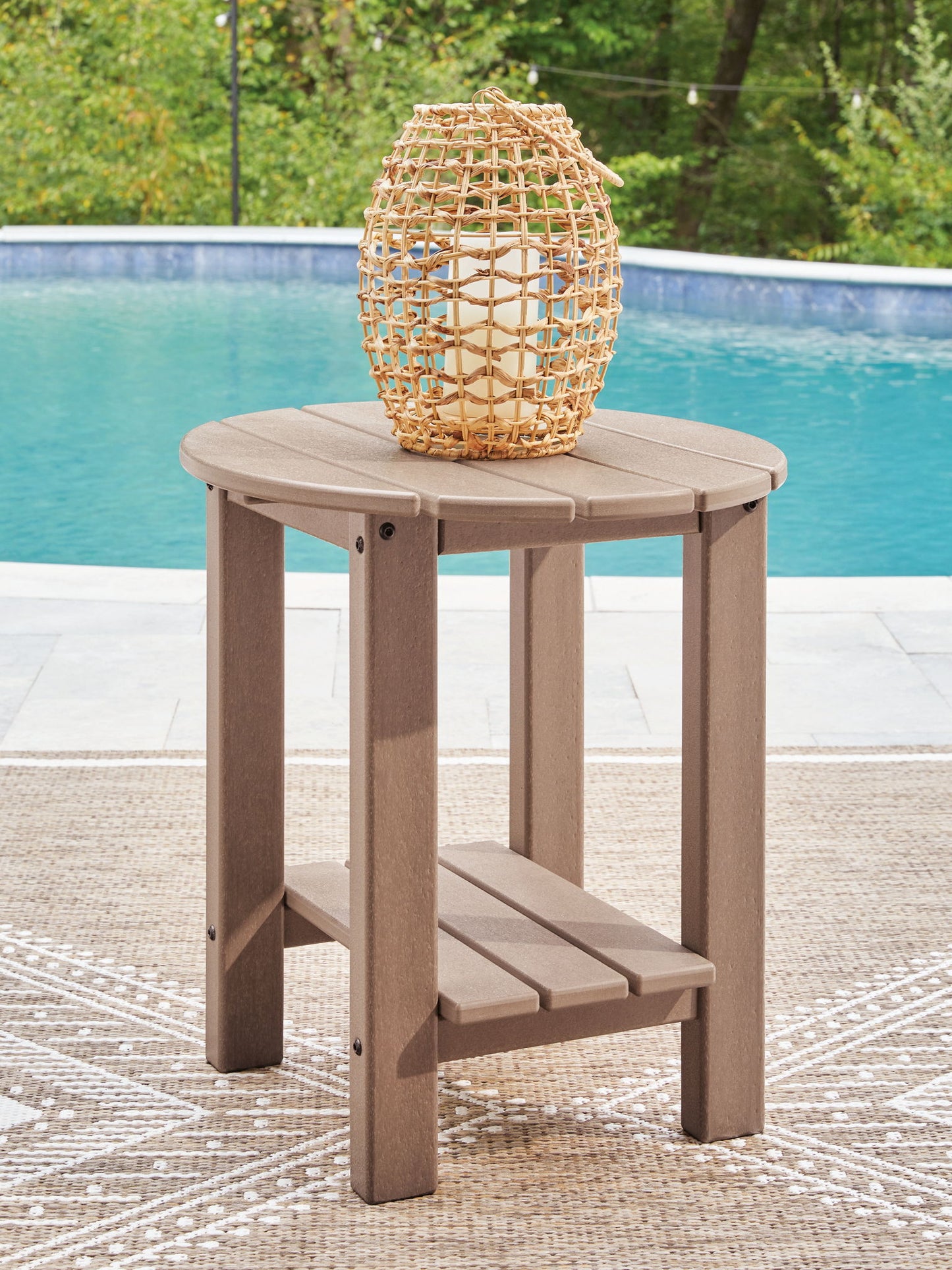 Cliffs Beach - Oval Table